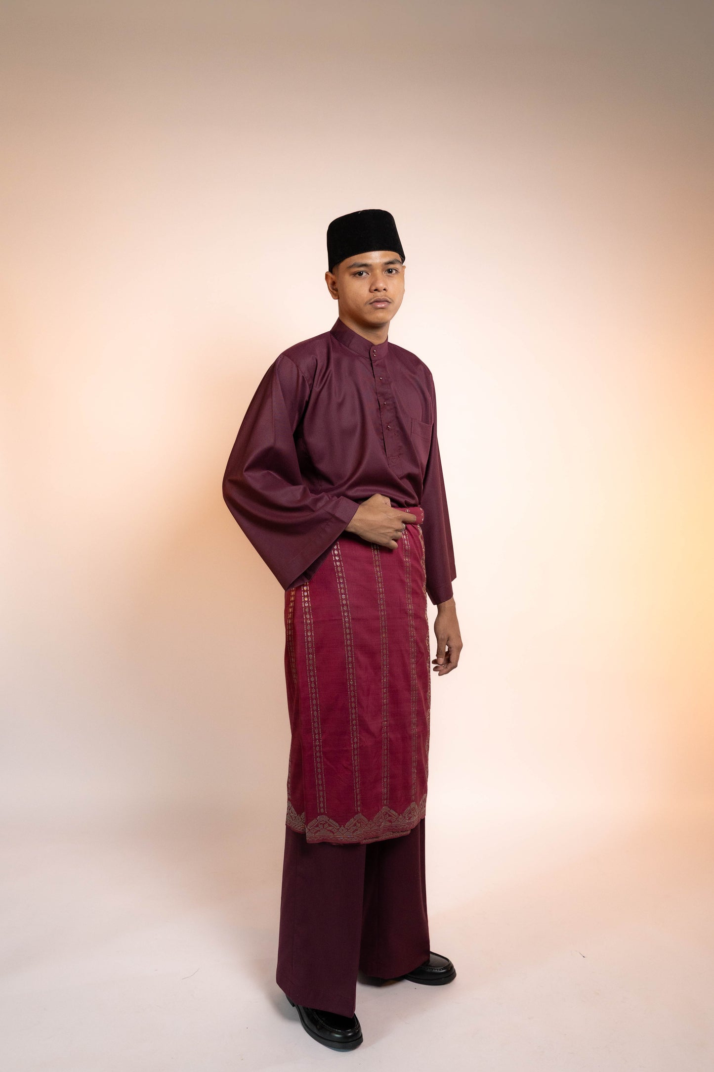 Baju Kurung Lelaki Cekak Musang [Maroon]