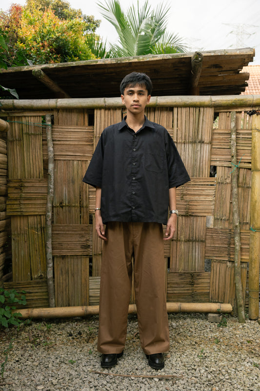 Vintage-Style Men's Shirt [Hitam]