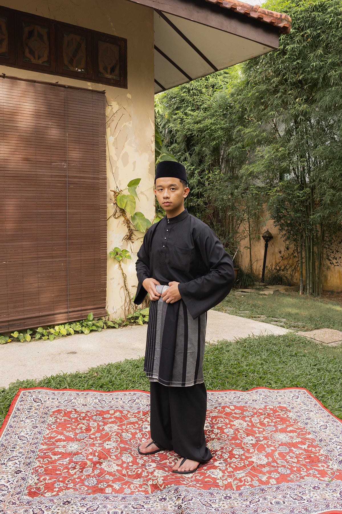 Baju Kurung Lelaki Cekak Musang [Hitam]