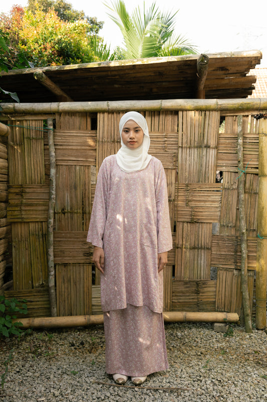 Baju Kurung Floral Perempuan [Merah Jambu]